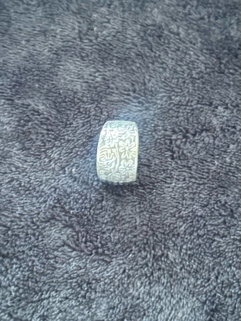 Silpada - Sterling Silver, Etched Floral Garden Wide Band Ring Size 7 R1583
